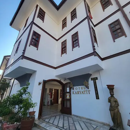 Karyatit Kaleici