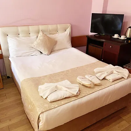 Karyatit Kaleici Hotel 2*