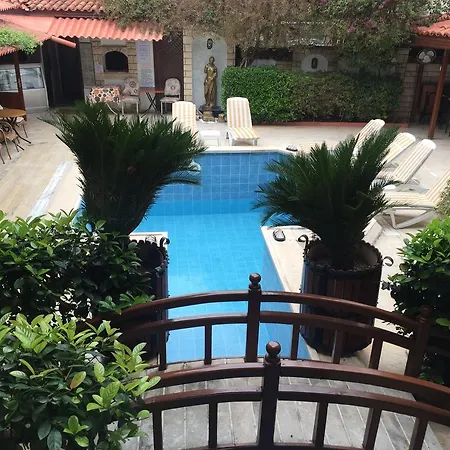 Hotel Karyatit Kaleici 2*